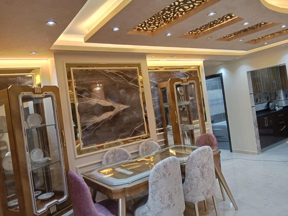 Royal Nile View Apartment: Luxurious In Muhandessin *