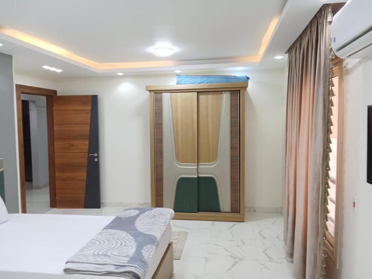 Royal Nile View Apartment: Luxurious In Muhandessin Apartment *